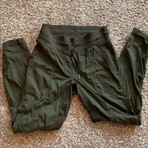 LULULEMON Street to Studio III Pant